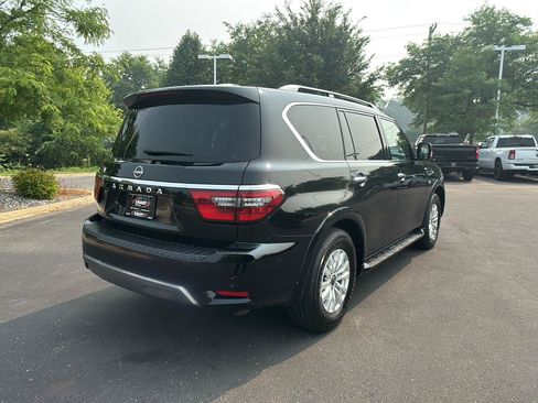 Used 2021 Nissan Armada SV AWD/4WD image 11