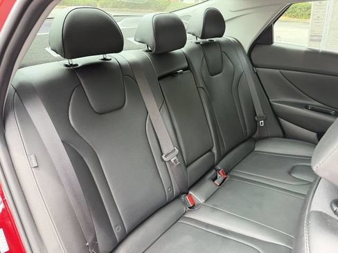 Used 2024 Hyundai Elantra Limited FWD image 28