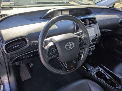 Used 2019 Toyota Prius XLE image 14