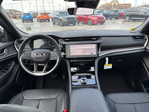 New 2026 Jeep Grand Cherokee Limited AWD/4WD image 10