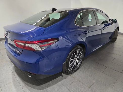 Used 2024 Toyota Camry XLE image 5