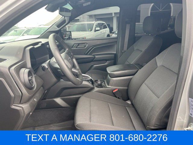 Used 2024 Chevrolet Colorado Trail Boss w/ Technology Package AWD/4WD image 18
