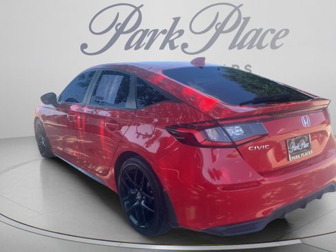 Used 2024 Honda Civic Sport image 3