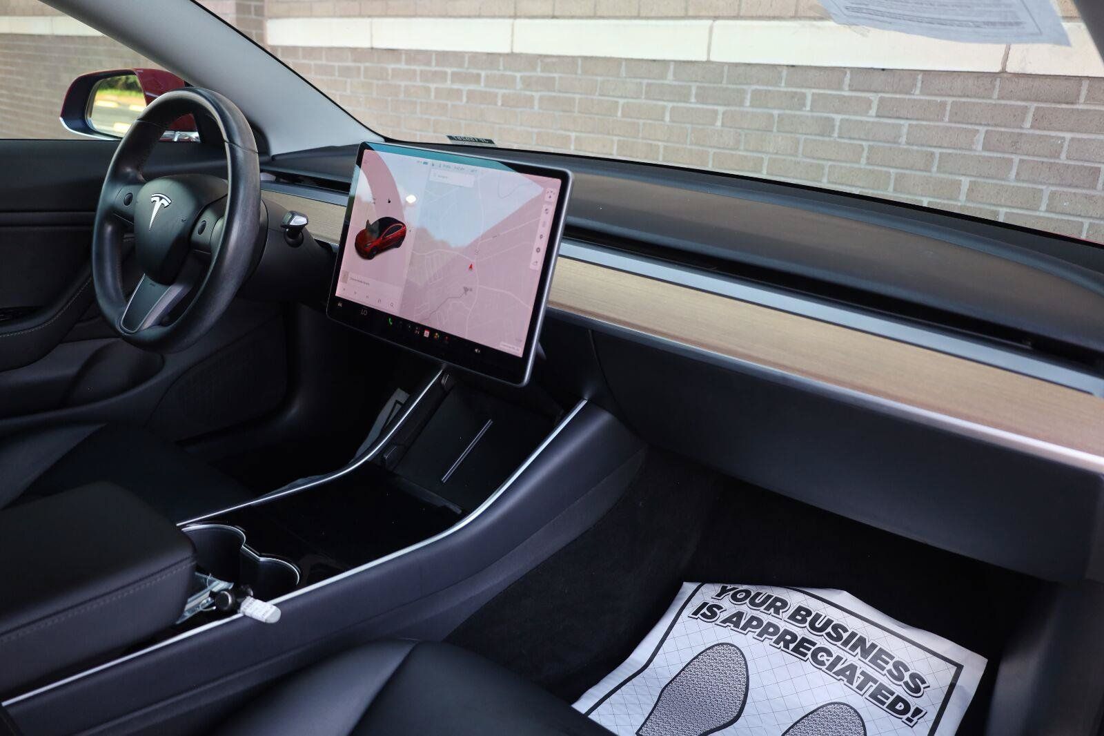 Used 2018 Tesla Model 3 Mid Range RWD image 29