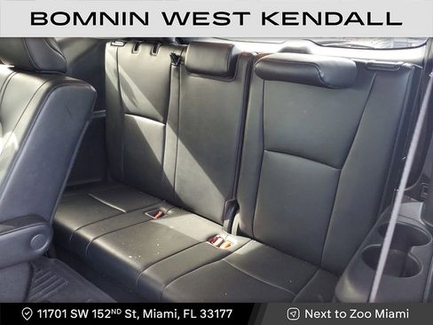 Used 2022 Toyota Highlander XLE image 21