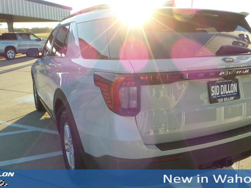 New 2026 Ford Explorer Active image 3