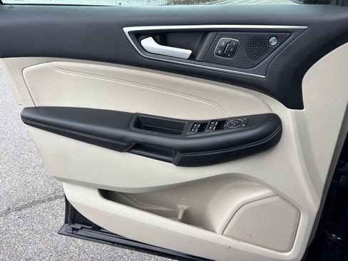Used 2023 Ford Edge Titanium w/ Cargo Accessory Package AWD/4WD image 12