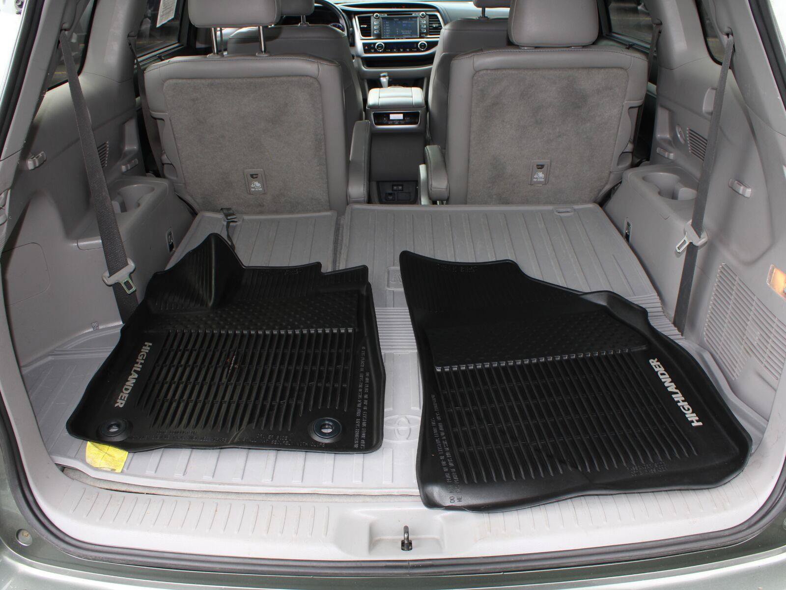 Used 2019 Toyota Highlander XLE AWD/4WD image 8