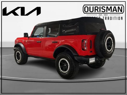 Used 2023 Ford Bronco Badlands w/ Sasquatch Package AWD/4WD image 3