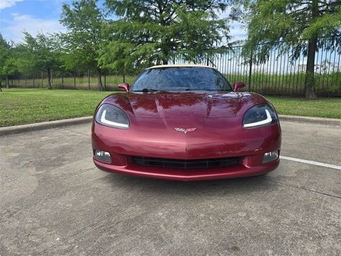 Used 2007 Chevrolet Corvette Convertible w/ Preferred Equipment Group RWD image 9