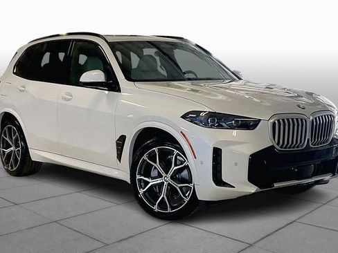 New 2026 BMW X5 xDrive40i w/ M Sport Package image 2