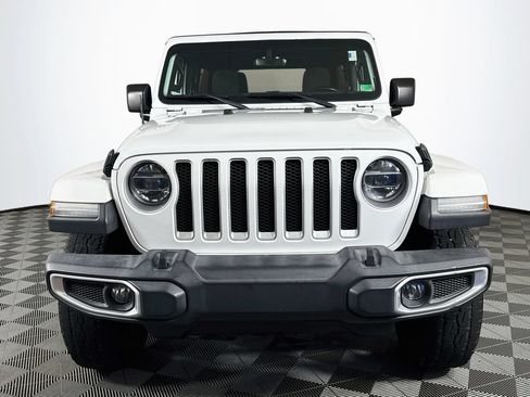 Used 2021 Jeep Wrangler Unlimited Sahara AWD/4WD image 2