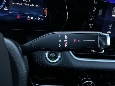 Used 2025 Chevrolet Equinox LT image 35