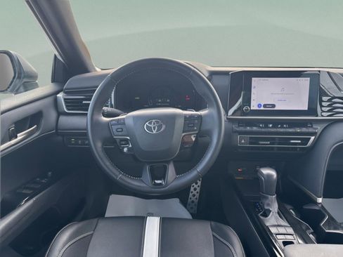 Certified 2025 Toyota Camry SE w/ Convenience Package image 8