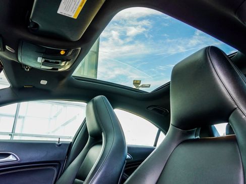 Used 2018 Mercedes-Benz CLA 250 w/ Premium Package image 34