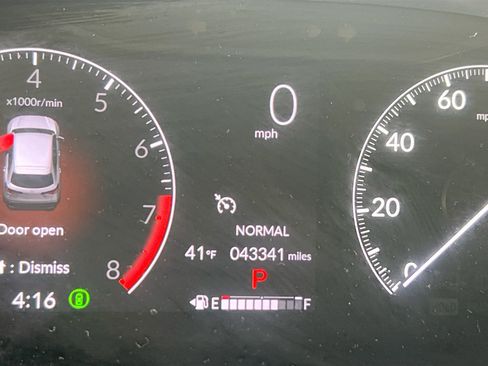 Used 2023 Honda HR-V LX image 12