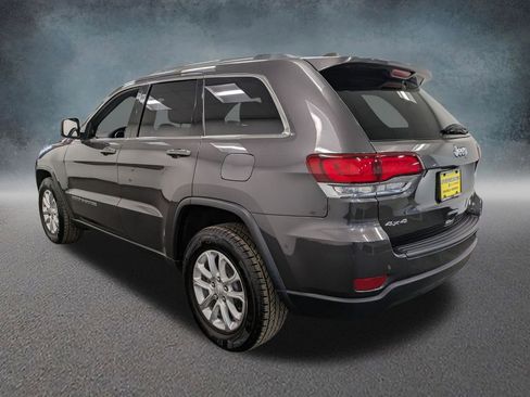 Used 2021 Jeep Grand Cherokee Laredo image 6