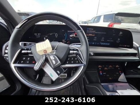 Used 2026 Cadillac Vistiq Sport w/ LPO, Floor Liner Package AWD/4WD image 13