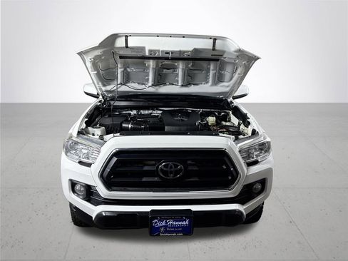 Used 2020 Toyota Tacoma SR5 image 21