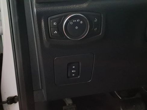 Used 2017 Ford F150 Lariat w/ Trailer Tow Package AWD/4WD image 18
