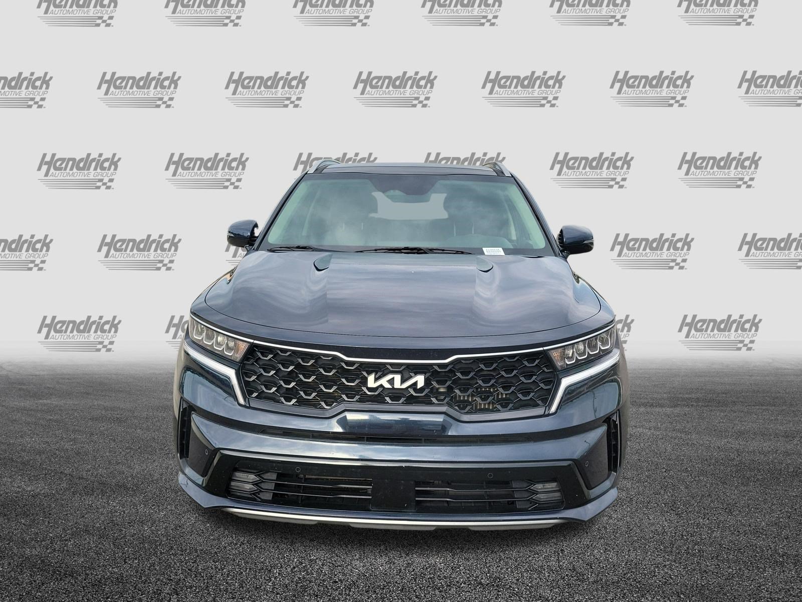 Used 2022 Kia Sorento EX w/ Panoramic Sunroof Package FWD image 9