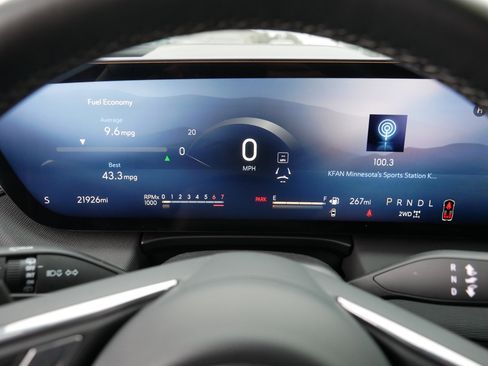 Used 2025 Buick Enclave Preferred image 21