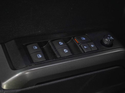 Used 2021 Toyota Tacoma TRD Sport AWD/4WD image 22