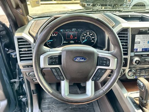 Used 2019 Ford F150 King Ranch w/ Equipment Group 601A Luxury AWD/4WD image 7