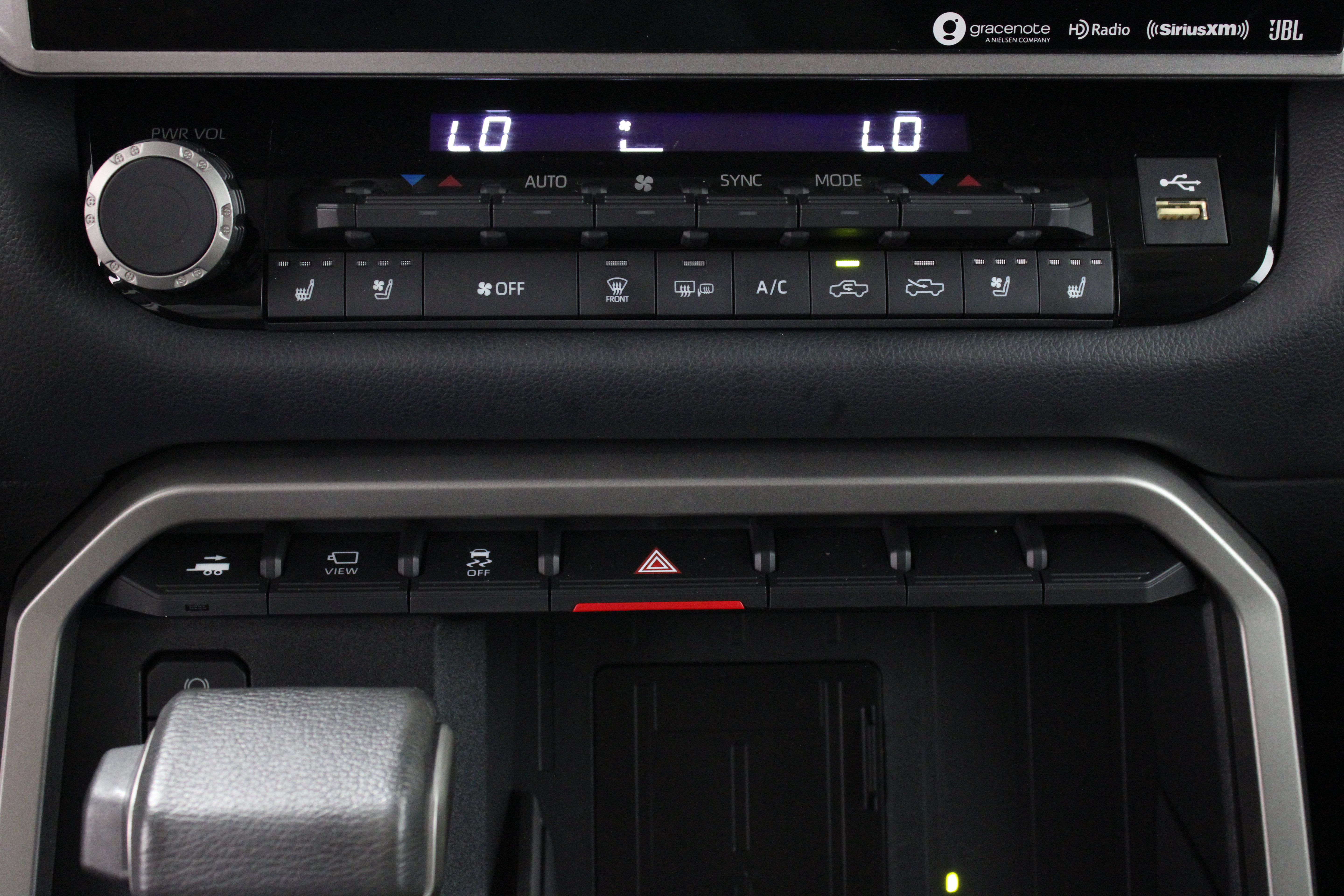 Used 2022 Toyota Tundra Limited AWD/4WD image 21