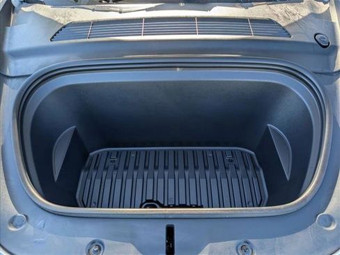 Used 2022 Tesla Model Y Performance image 25