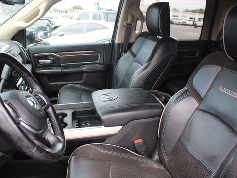 Used 2021 RAM 2500 Laramie AWD/4WD image 8