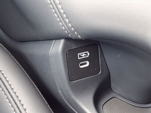 New 2026 Honda HR-V EX-L image 10