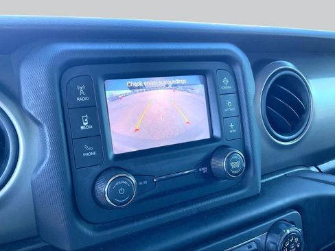 Used 2021 Jeep Wrangler Unlimited Sport AWD/4WD image 27