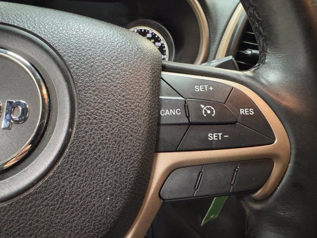 Used 2015 Jeep Cherokee Latitude w/ Cold Weather Group AWD/4WD image 21
