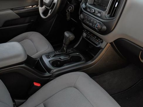 Used 2019 Chevrolet Colorado W/T w/ WT Convenience Package image 22