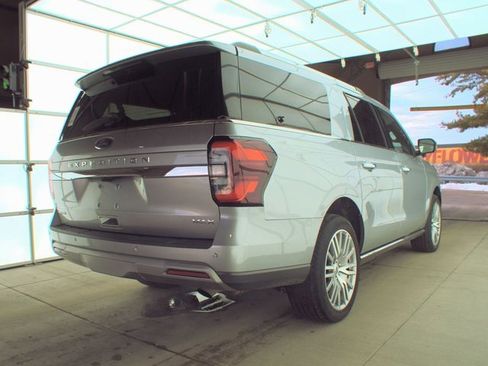 Used 2023 Ford Expedition Max Limited image 2