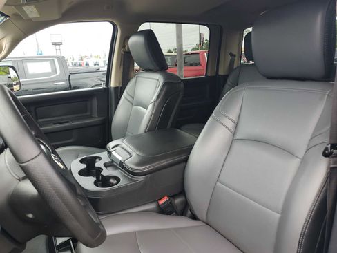 Used 2019 RAM 2500 Tradesman w/ Chrome Appearance Group AWD/4WD image 22