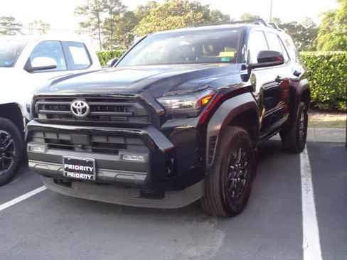 Used 2025 Toyota 4Runner SR5 AWD/4WD image 1