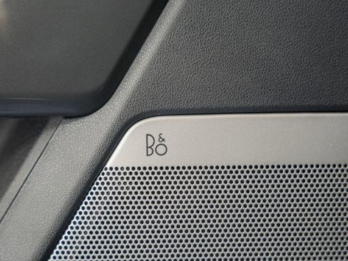 Certified 2022 Ford F150 Lariat w/ Equipment Group 502A High image 48