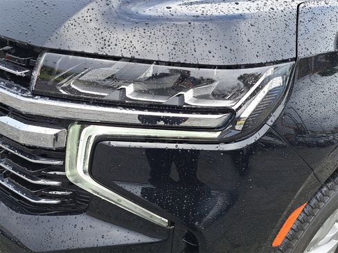 Used 2022 Chevrolet Tahoe LT w/ Luxury Package image 8