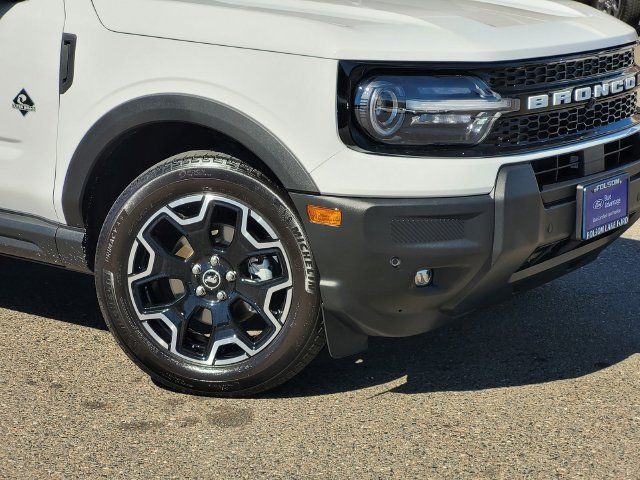 Certified 2025 Ford Bronco Sport Outer Banks w/ Outer Banks Tech Package+ AWD/4WD image 6