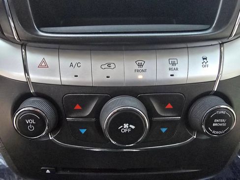 Used 2016 Dodge Journey SXT image 36