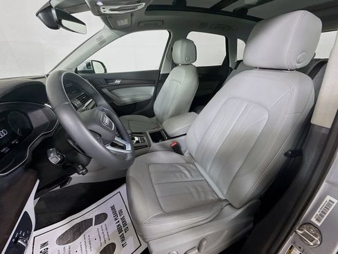Used 2021 Audi Q5 e Premium Plus w/ Premium Plus Package AWD/4WD image 5