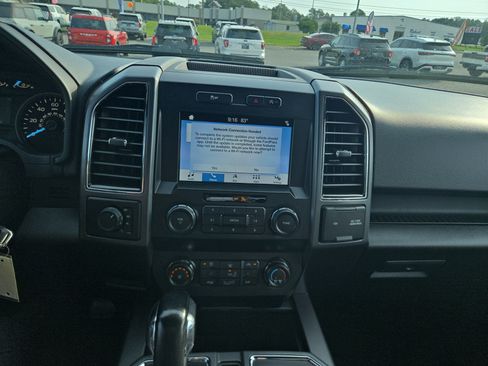 Used 2019 Ford F150 XLT w/ Equipment Group 302A Luxury AWD/4WD image 14
