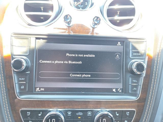 Used 2018 Bentley Bentayga Activity AWD/4WD image 25