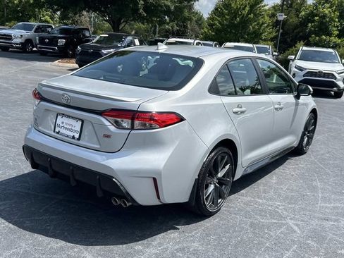 Used 2025 Toyota Corolla SE FWD image 4