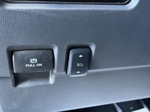 New 2026 Ford F250 Lariat w/ Black Appearance Package image 19