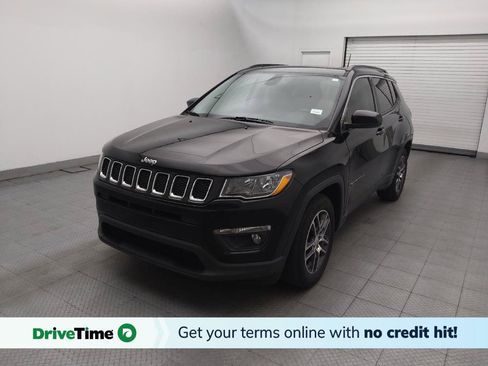 Used 2019 Jeep Compass Latitude w/ Popular Equipment Group FWD image 1