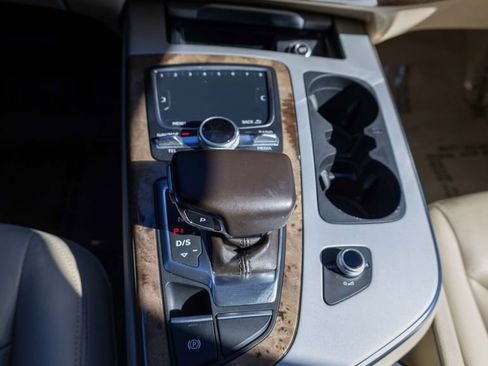 Used 2018 Audi Q7 2.0T Premium Plus image 24