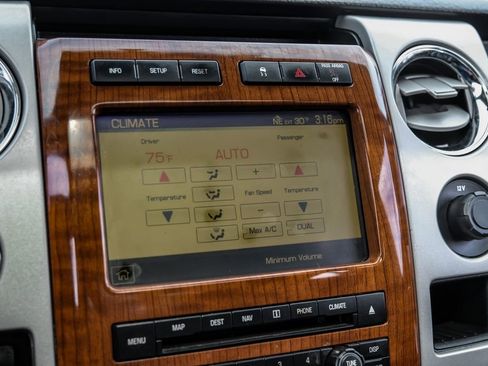Used 2010 Ford F150 Lariat RWD image 26